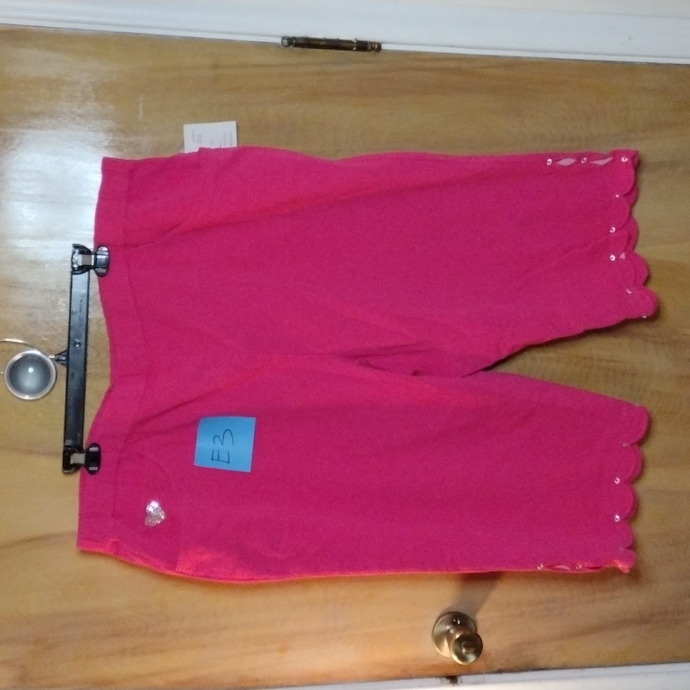 Women's capris